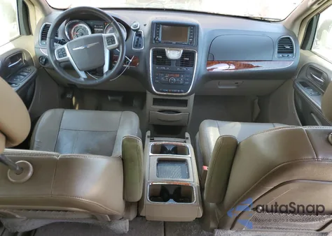 2012 Chrysler Town & Country Touring from USA, damaged, VIN 2C4RC1BG7CR350959